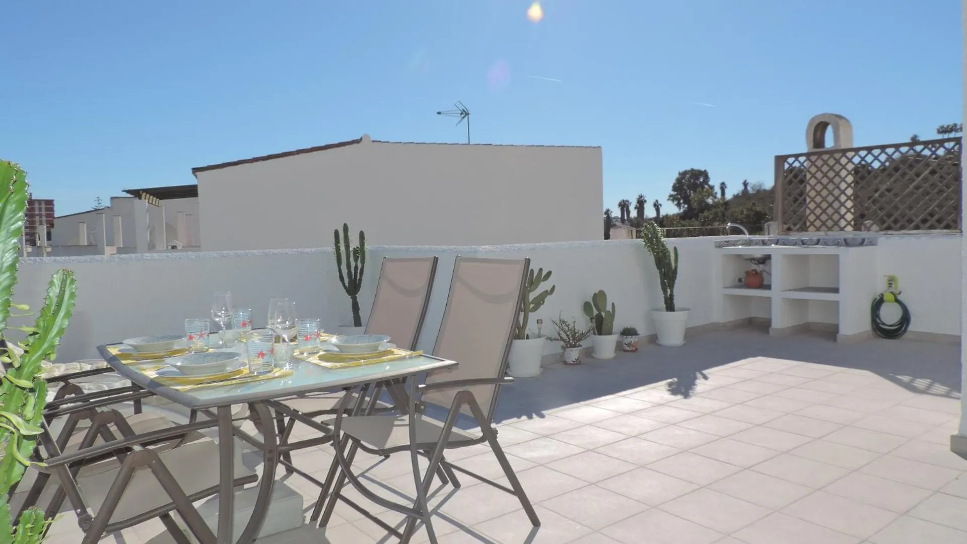 Apartamento Entero Con Solarium En Sabinillas, Con Piscina Y Al Lado Del Puerto De La Duquesa location