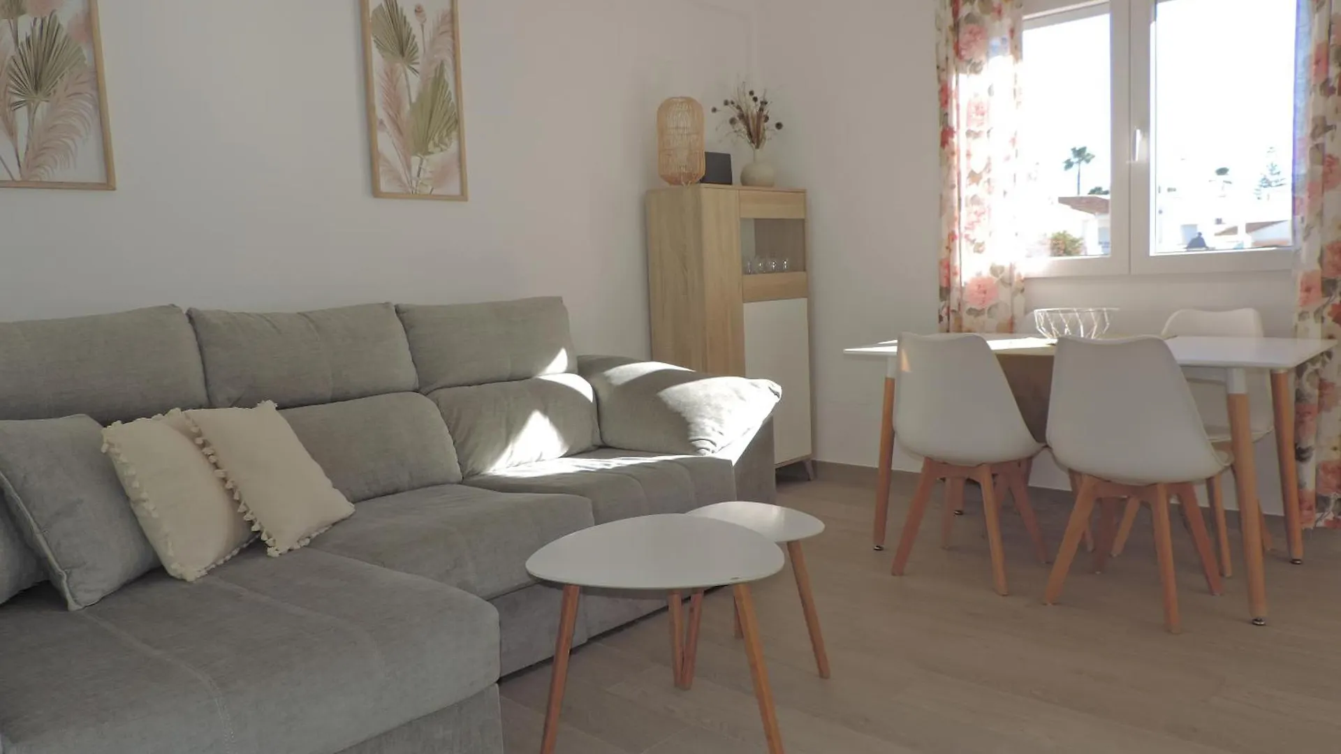 Apartamento Entero Con Solarium En Sabinillas, Con Piscina Y Al Lado Del Puerto De La Duquesa Manilva Spain